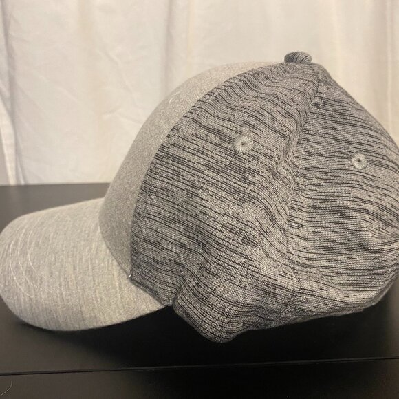 Mercedes-Benz Two-Tone Cap – Unisex & Never Worn! - Picture 5 of 6